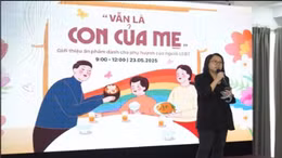 Ra mắt ấn phẩm 'Vẫn là con của mẹ' dành cho cha mẹ có con thuộc cộng đồng LGBT