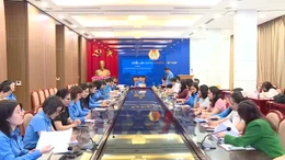 Chú trọng tuyên truyền, nâng cao nhận thức chính trị cho công nhân