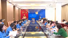 Chú trọng tuyên truyền, nâng cao nhận thức chính trị cho công nhân