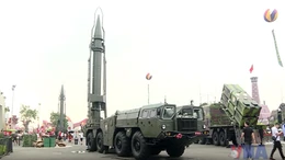 Mãn nhãn dàn khí tài quân sự tại Triển lãm thành tựu đất nước 80 năm