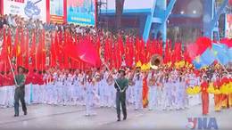 Từ A50 đến A80 - khi yêu nước là xu hướng