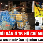 Người dân TP Hồ Chí Minh chung tay quyên góp ủng hộ đồng bào bị bão lũ