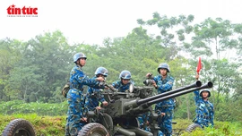 Trung đoàn 228 diễn tập bắn đêm, củng cố thế trận phòng không miền Bắc