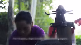 Quyền của phụ nữ và trẻ em gái ngày càng bị đe dọa