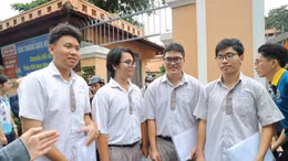 Thí sinh hoàn thành môn Toán với nhiều cung bậc cảm xúc
