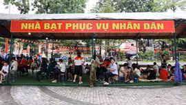 10 nhà bạt dã chiến phục vụ nhân dân xem diễu binh, diễu hành