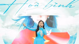 Ca sĩ Duyên Quỳnh và chuyện chưa kể về 'Viết tiếp câu chuyện hòa bình'