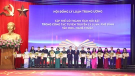 Lễ trao tặng thưởng các tác phẩm lý luận, phê bình văn học, nghệ thuật xuất bản lần thứ 11