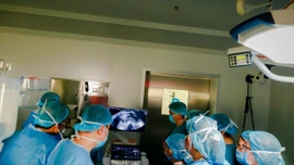Toàn cảnh ca can thiệp tim thai đặc biệt đến từ Singapore