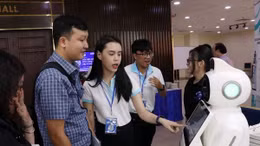 Học Bác mỗi ngày: Hoàn thiện thể chế để đất nước phát triển nhanh, bền vững