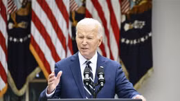 Tổng thống Biden khẳng định quyết tâm giữa hoài nghi sau cuộc tranh luận lịch sử