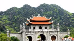 Vi vu Việt Nam: Đến Ninh Bình, thăm kinh đô đầu tiên của Việt Nam