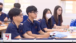 Năm học mới và nỗi lo tăng học phí