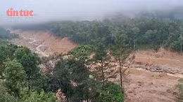 Ấn Độ: Lở đất khiến ít nhất 41 người thiệt mạng, hàng trăm người mắc kẹt dưới bùn