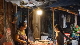 Loay hoay cải tạo chợ truyền thống