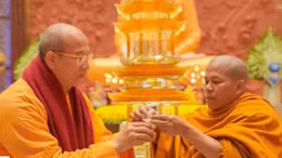 Sư trụ trì chùa Ba Vàng bị cảnh cáo