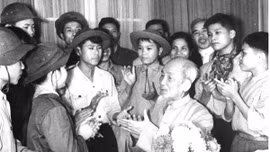 Học Bác mỗi ngày: Trái tim của Bác Hồ luôn hướng về miền Nam ruột thịt