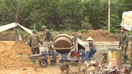 Thần tốc xây nhà, ấm lòng dân đón Tết 