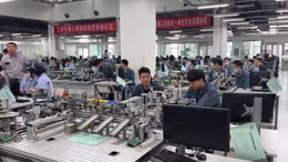 Ngành công nghiệp Trung Quốc dự báo tiếp tục tăng trưởng ổn định